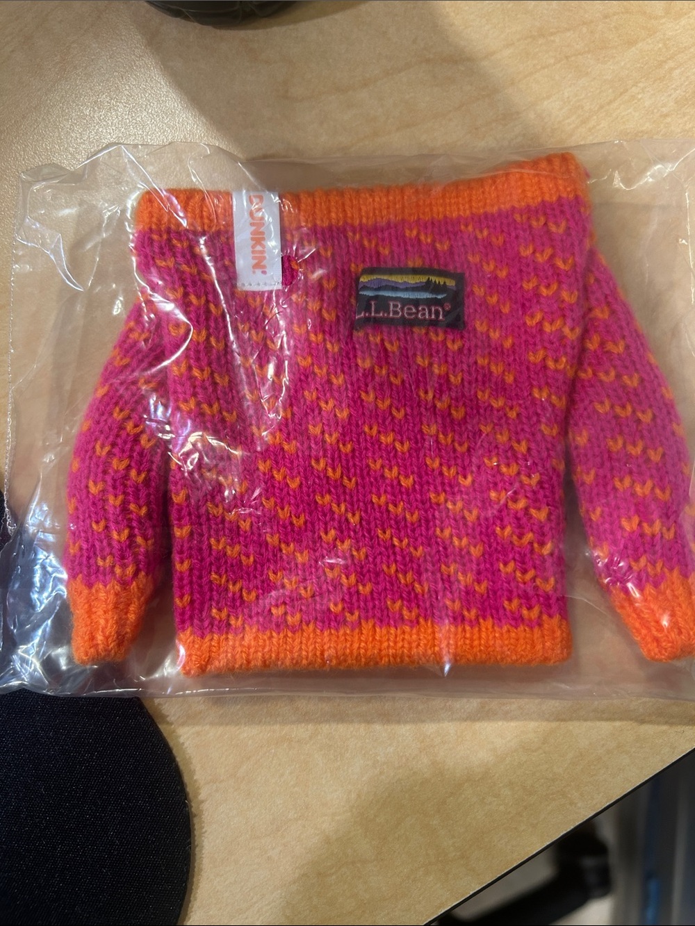 L.L. Bean Dunkin Donuts Pink & Orange Knit coffee sleeve
